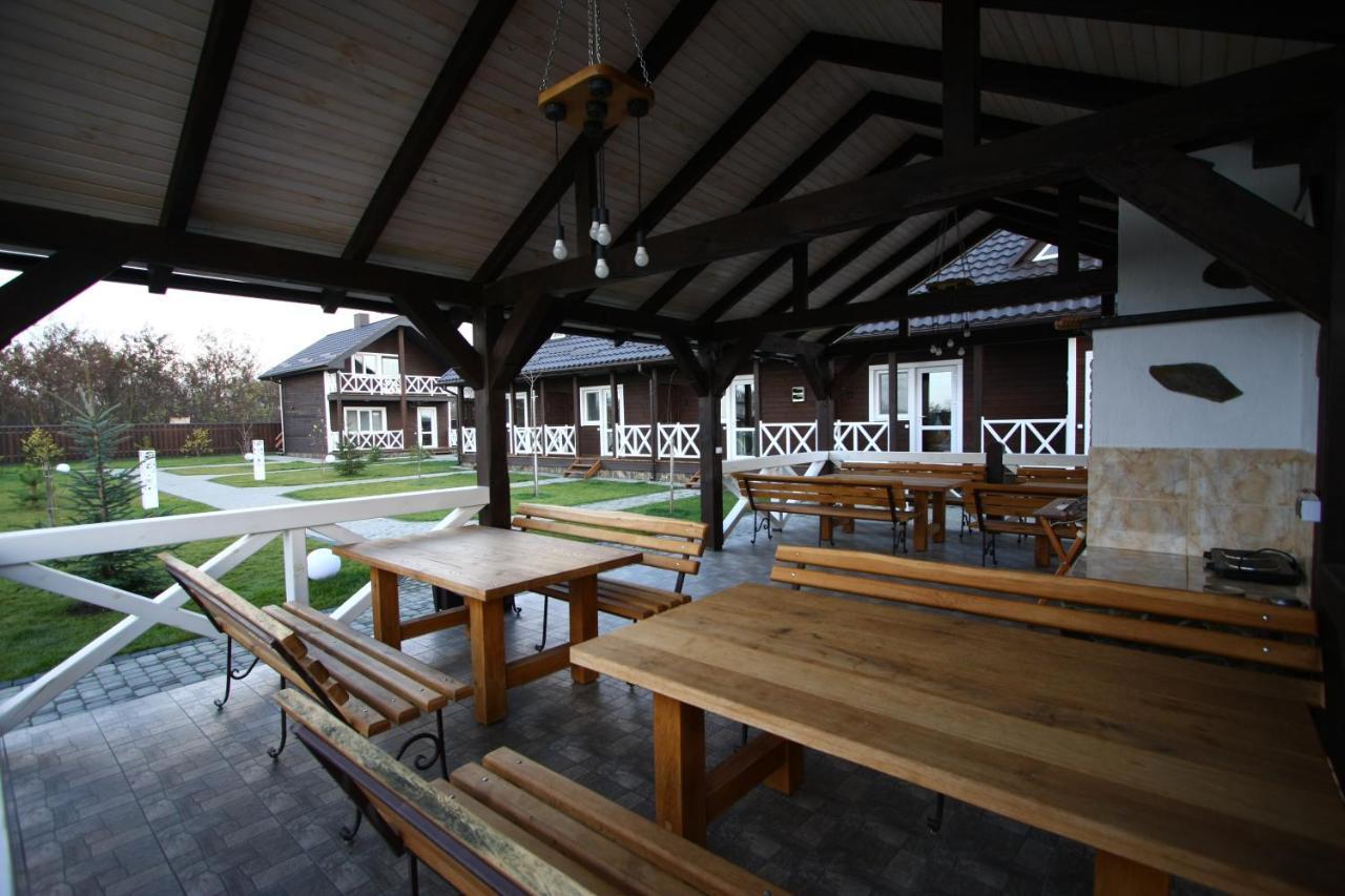 Ostrivky Hotel Svityaz' Exterior photo